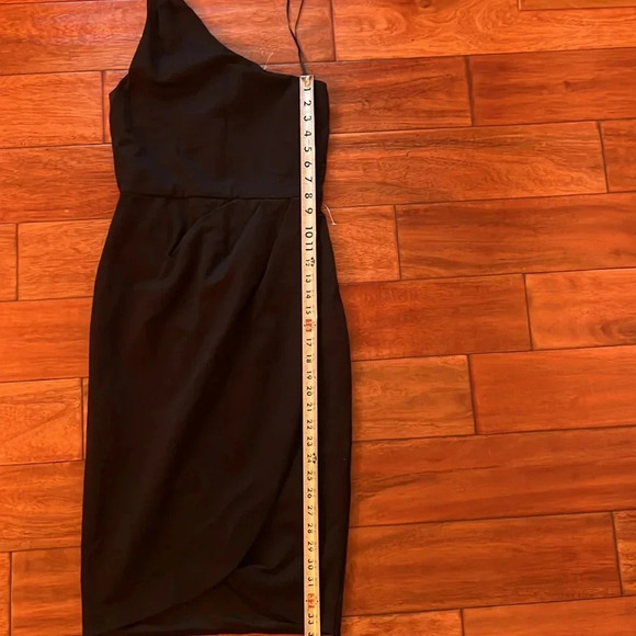 On Shoulder Love By Design Black Dress Size S - Picture 9 of 12